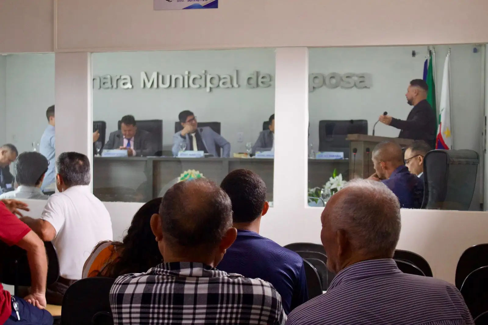 Foto 8 – Câmara de Raposa aprecia reajuste do Legislativo, concede títulos e avança em demandas de infraestrutura