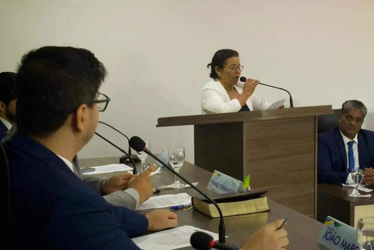 Foto 5 – Câmara Municipal de Raposa realiza primeira sessão ordinária de 2026 e reafirma compromisso com os trabalhos legislativo