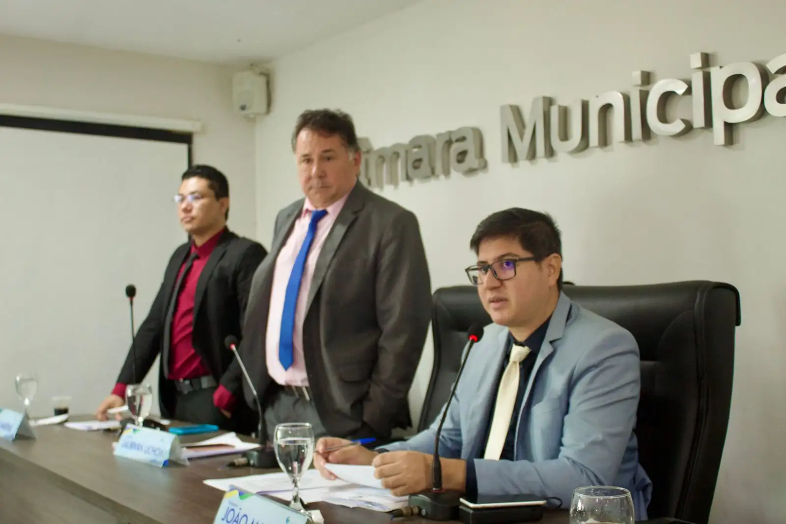 Foto 6 – Câmara de Raposa aprecia reajuste do Legislativo, concede títulos e avança em demandas de infraestrutura