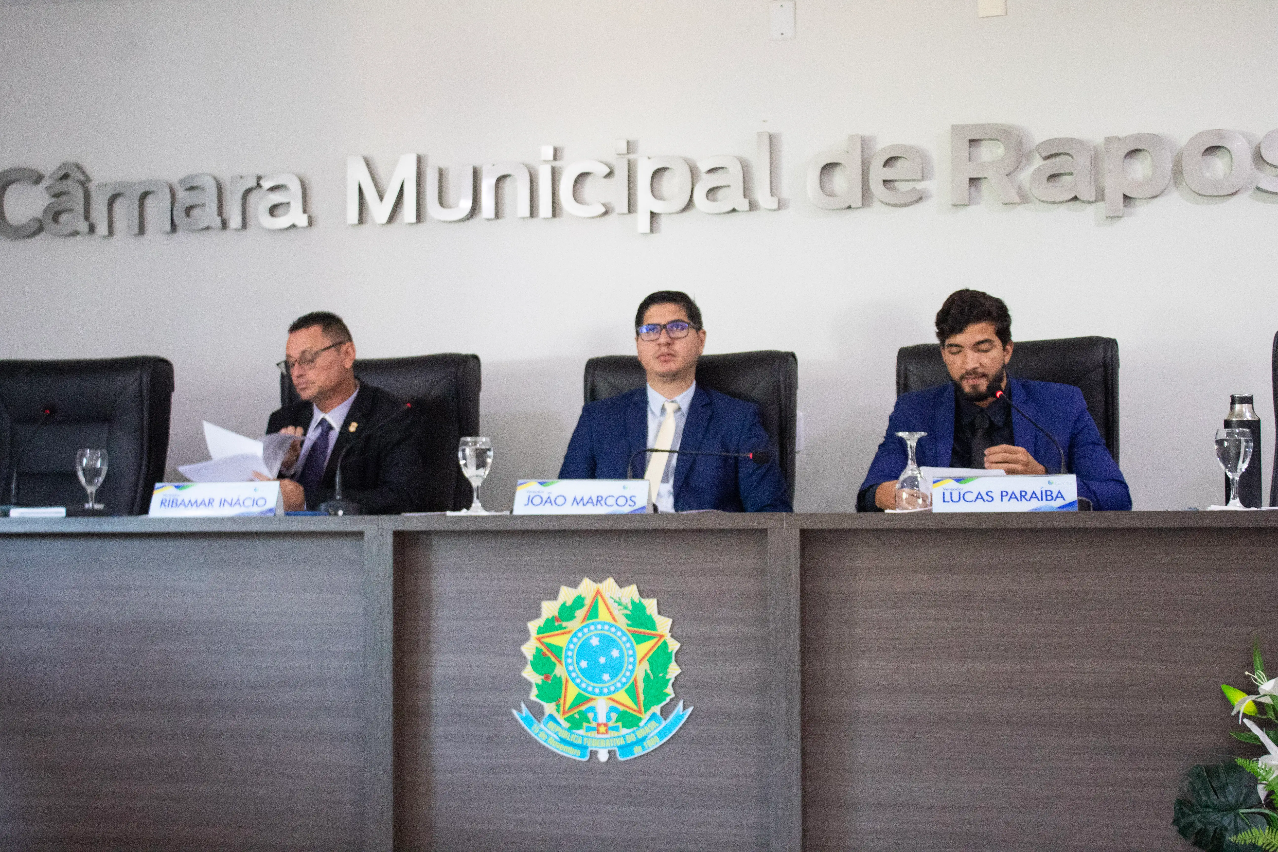 Câmara Municipal realiza XIX Sessão Ordinária com leitura de atas e apresentação de proposições.