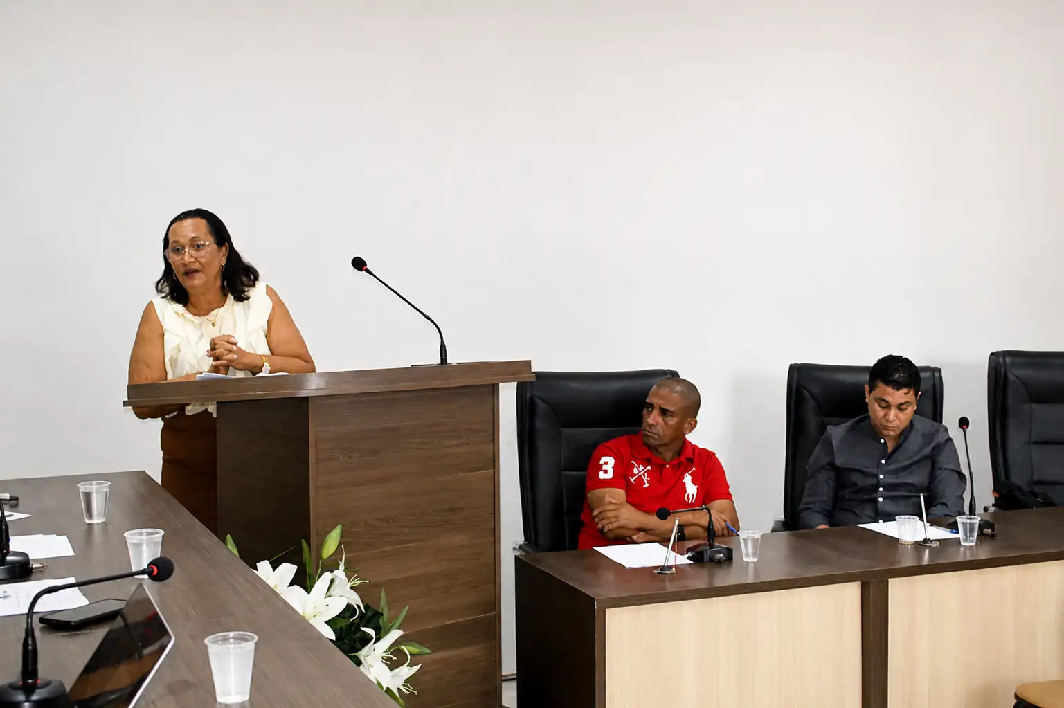 Foto 10 – Câmara promove reunião com órgãos de pesca para esclarecer operação em embarcações em Raposa