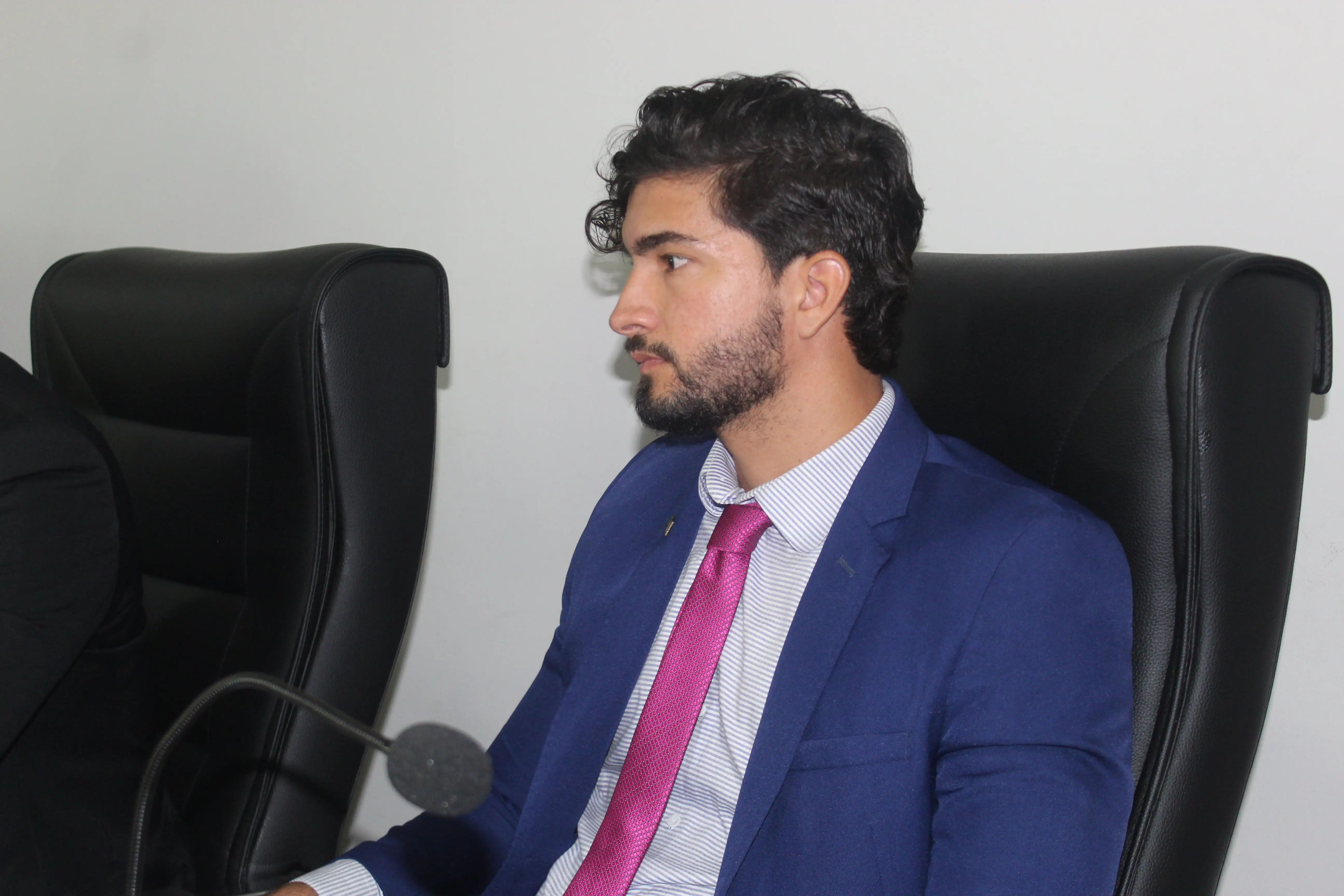 Foto 3 – Câmara de Raposa debate impacto de bloqueio no FPM e aprecia propostas voltadas à infraestrutura, saúde e segurança